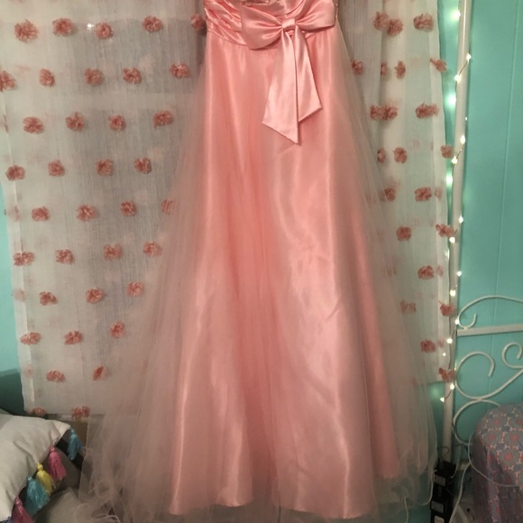 Prom dress - Picture 4 of 5